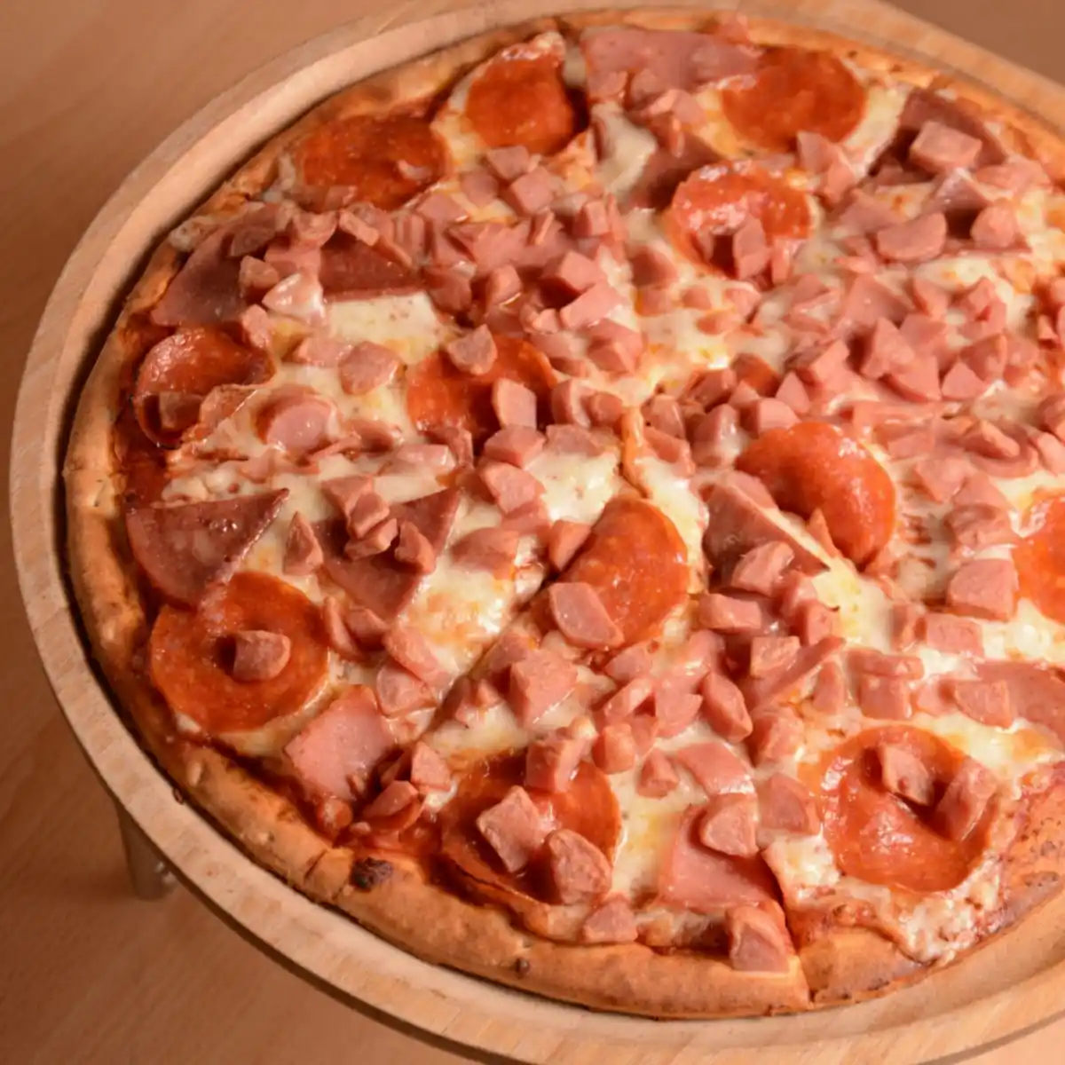 Pizza Carnes Frías